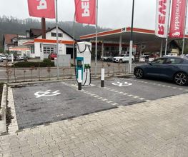 Shell Recharge Charging Station Bild 3