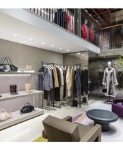 LOEWE Montenapoleone immagine 4