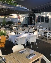 LA SALLE A MANGER image 1