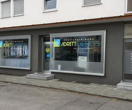 Außenansicht Textilreinigung Dachau