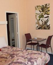 HOTEL CONFORT ** image 2