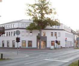 Aussenansicht der Ahorn-Apotheke