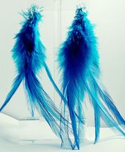 Boucles d'oreilles Collection Plumes.
Techniques : Plumes & métal doré.
Créations & pièces uniques par Salomé Osorio.