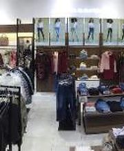 GUESS immagine 8