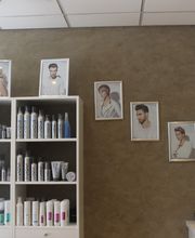 Kniest Hair en Beautysalon