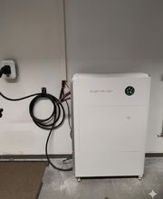 Sigenergy_20kWh_Speicher_mit_integrierter_bidirektionaler_Wallbox - Kopie.jpg
