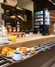 B&B HOTEL Grenoble Centre Alpexpo image 11