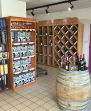 Le Caveau SARL image 2