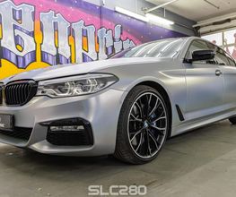 Bmw foliert in psychadellic