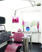 Zahnarztpraxis Moderne Zahngesundheit Kaarst - Behandlungszimmer