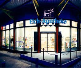 Aussenansicht der Elch-Apotheke