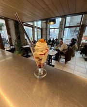 Café de L'Opéra image 12
