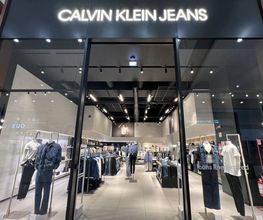 Calvin Klein Jeans immagine 1
