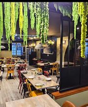 Brasserie les Arcades image 1