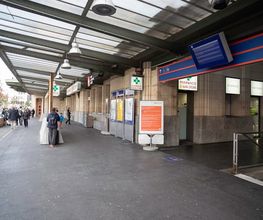 extérieur-de-la-pharmacie-sun-store-lausanne-gare-cff