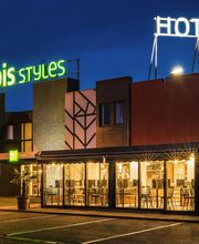 Ibis Styles Rouen Val de Reuil image 1