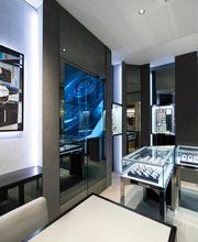 Hublot Paris Le Bon Marché Boutique image 5