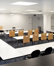 WISS Schulen für Wirtschaft Informatik Immobilien Bild 3