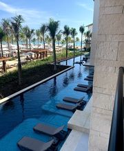 Magnified Vacations CruiseOne image 19