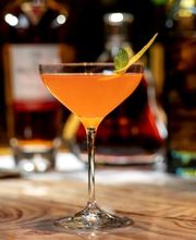 Enjoy classic and unique cocktails during the evening, or for an Italian-style aperitif at La Libreria
