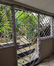 S.J. Jardins image 8