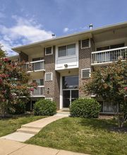 Chesapeake Village Apartments image 5