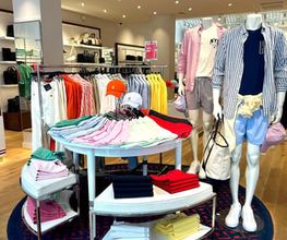 Tommy Hilfiger image 3