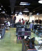 Calvin Klein Outlet image 2