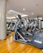 Cardio-Bereich im Holmes Place Fitness Lübeck