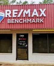 RE/MAX Benchmark image 3