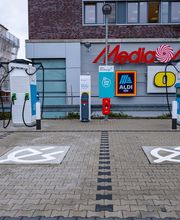 Shell Recharge Charging Station Bild 1