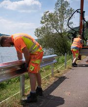 Neumontage von Schutzplanken durch Volkmann & Rossbach