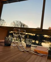 La Brasserie des 2 Ponts image 3