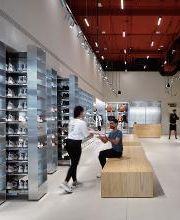 On Flagship Store Milan Vittorio Emanuele immagine 4