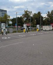 Shell Recharge Charging Station Bild 2