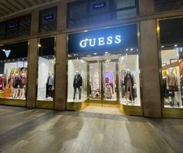 GUESS immagine 2