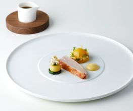 Kosmopolitisches und kreatives Küchenkonzept im IKIGAI