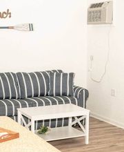 Quiet Sun Resort and Cottages image 4