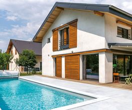 Ein Pool macht den eigenen Garten zum Urlaubsparadies. Schwimmen, aktiv erholen oder einfach entspannen.