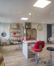 Nadège Coiffure image 13