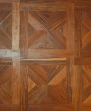 Tafelparkett, das Besondere. Hier aus Altholz Eiche.