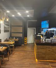 Burger House by Ruff's - Obersendling Bild 3
