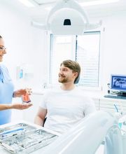 Dr. med. dent. Schröen Ola Bild 7