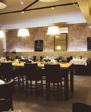 LA SALLE A MANGER image 9