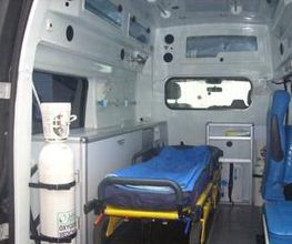 AMBULANCE PAU image 9
