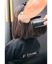 Lissage de cheveux chez Jean Marc Joubert