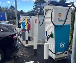 Shell Recharge Charging Station Bild 1