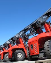Kalmar reachstackers