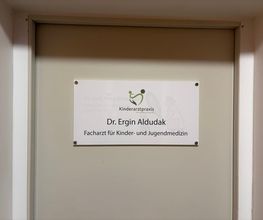 Kinderarztpraxis Dr. Ergin Aldudak Bild 7