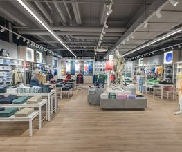 Overall View - In-Store